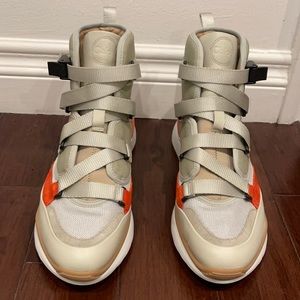 Chloé Sonny Leather & Suede Sneaker